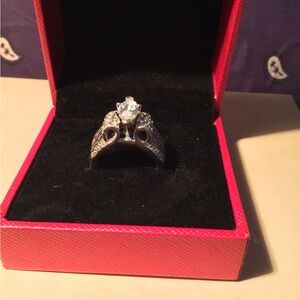 Ladies sterling silver wedding ring